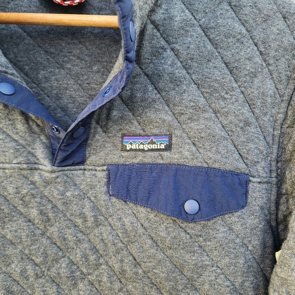 Patagonia Organic Cotton Quilted Pullover - Picture 3 of 8